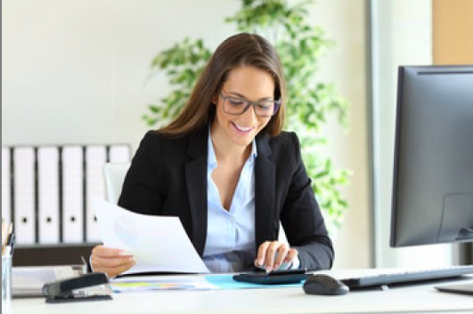 مطلوب موظفة إدارية (دوام كامل) لدى شركة متخصصة في تصنيع وتركيب الأبواب والشبابيك في عمان